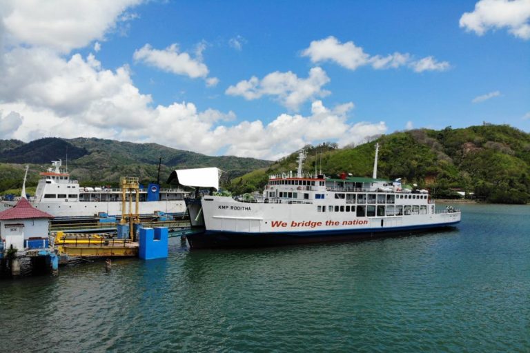 ASDP padang bai 768x512