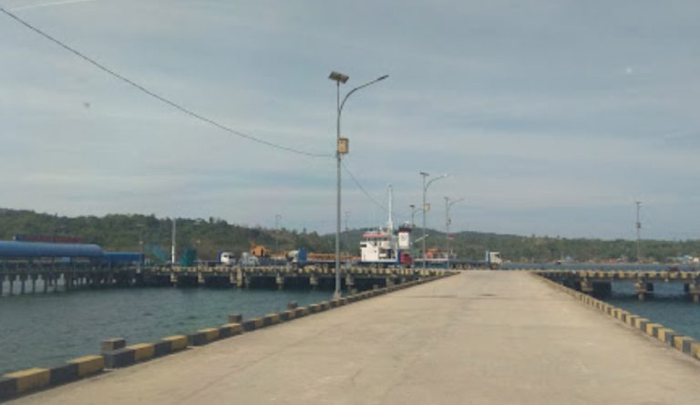 dermaga pelabuhan bungkutoko 768x444