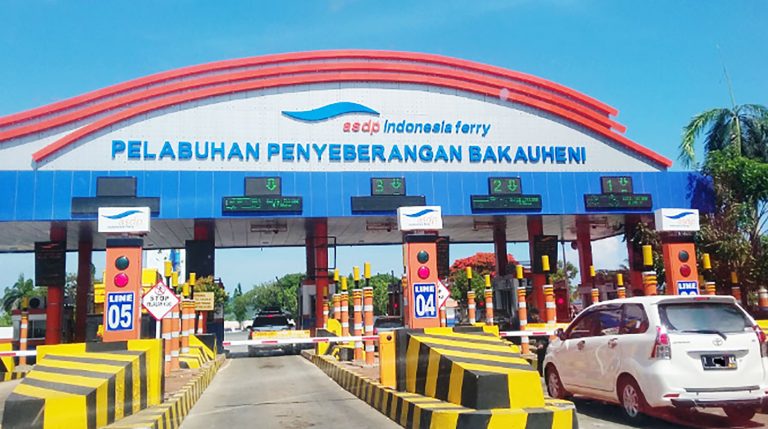 pelabuhan penyeberangan bakauheni Lampung 768x429