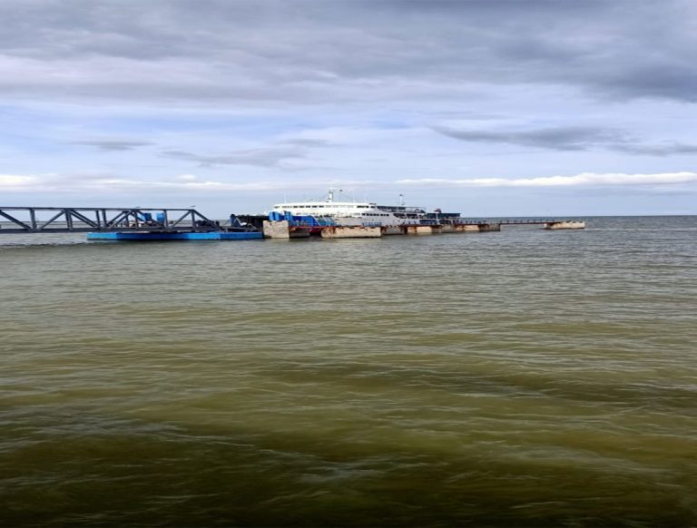 pelayanan pelabuhan kuala tungkal jambi 768x582