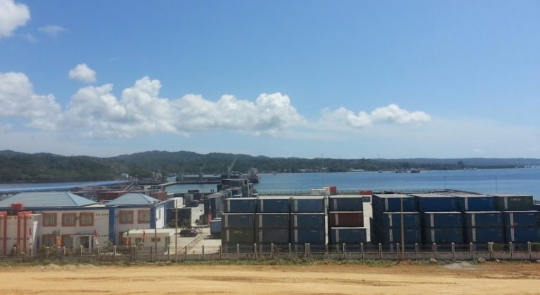terminal peti kemas pelabuhan bungkutoko 768x420