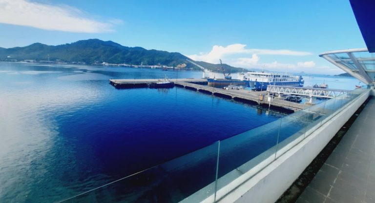 dermaga kapal penumpang pelabuhan sibolga 768x416