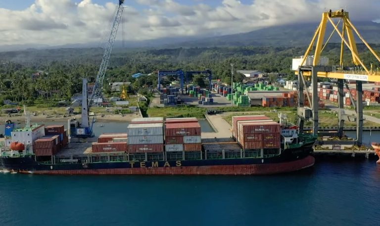 terminal peti kemas pelabuhan pantoloan 768x457