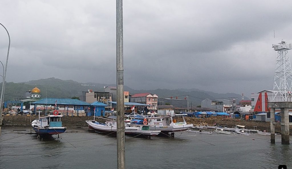 Pelabuhan Mamuju