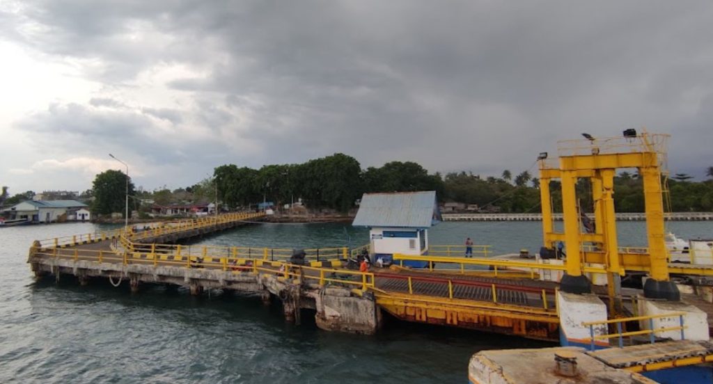 Pelabuhan Tanjung Uban